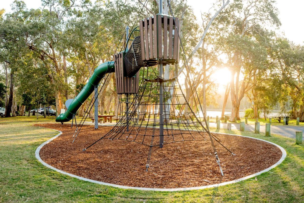 ホテル Woolgoolga Lakeside Holiday Park エクステリア 写真